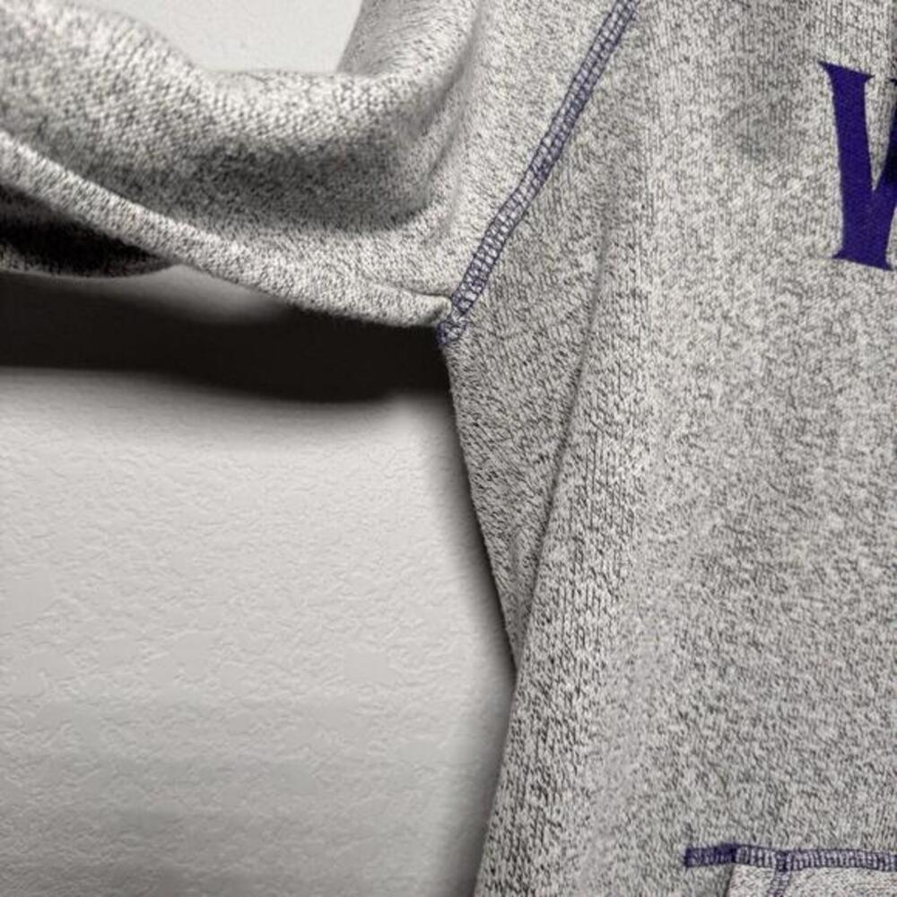 WICKED Broadway Musical Theater Women's Small Official Sweatshirt Hoodie Merch - Picture 3 of 7
